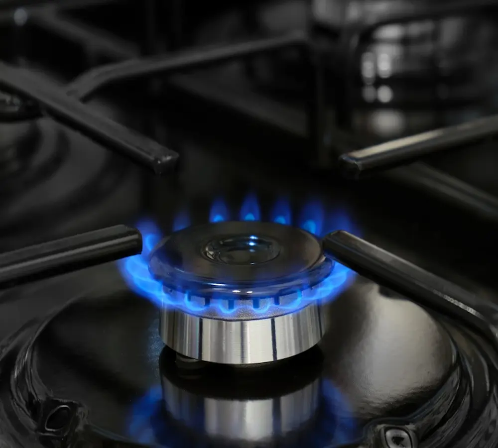¿Tu estufa nueva tiene la flama muy baja? Te enseñamos a ajustarla